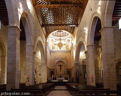 Naves de la iglesia de Santa Mar&iacute;a de los Reales Alc&aacute;zares de &Uacute;beda