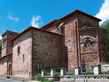 Nuestra Se&ntilde;ora de las Tres Fuentes de Valga&ntilde;&oacute;n (La Rioja) desde el sureste