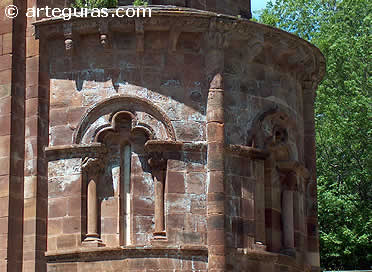 Iglesia de Valga&ntilde;&oacute;n (La Rioja)