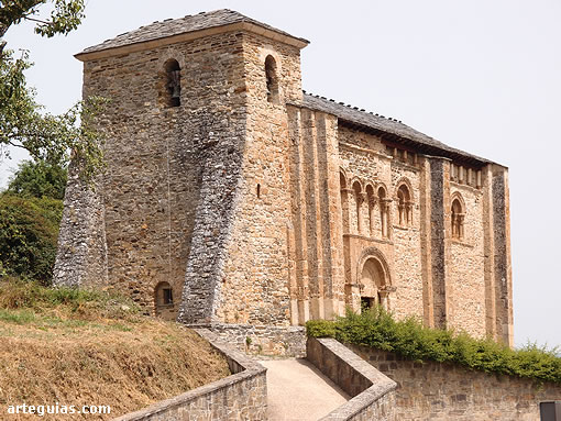 Iglesia de San Miguel de Corull&oacute;n, Le&oacute;n