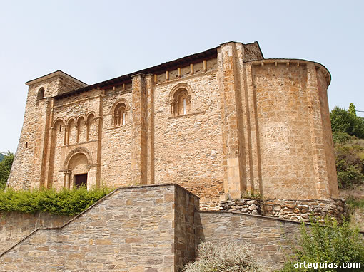 Iglesia de San Miguel de Corull&oacute;n, Le&oacute;n