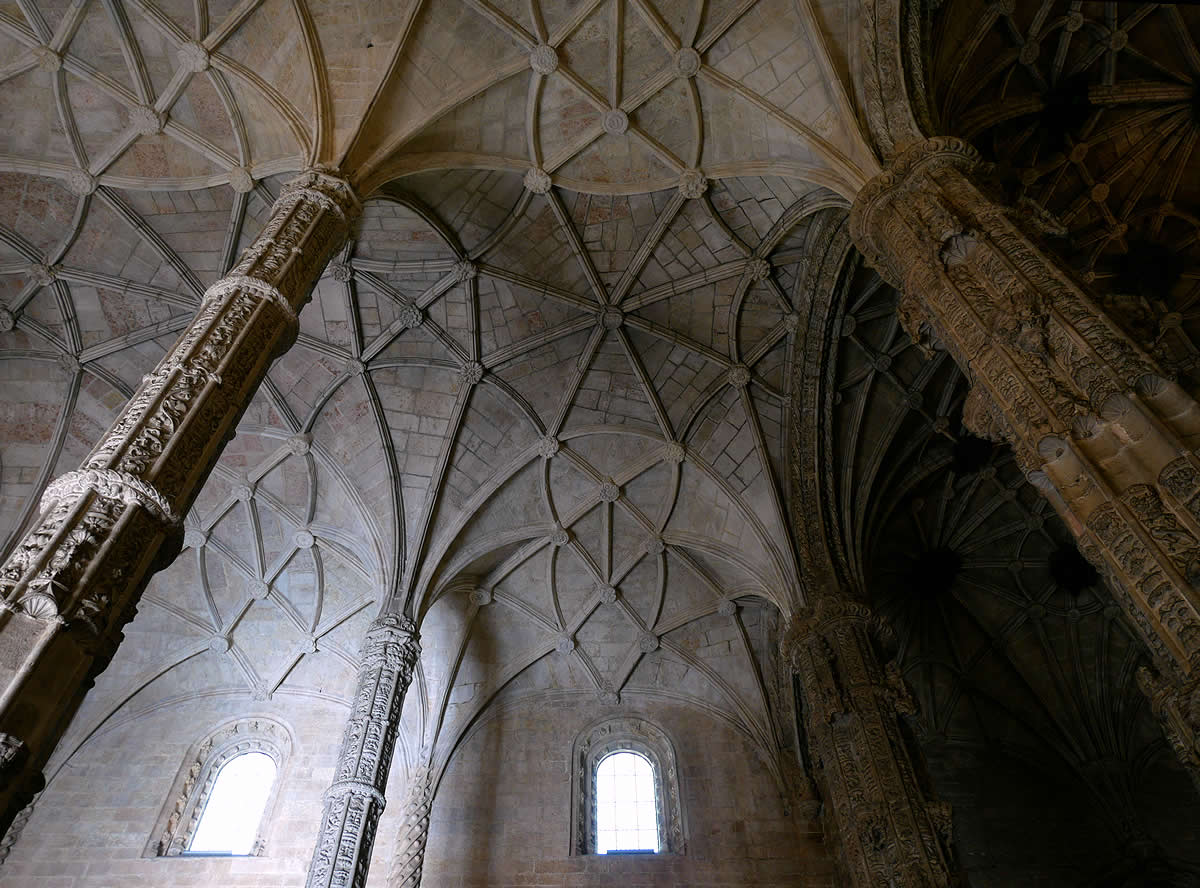 Arquitectura de la iglesia gótica, manuelina y renacentista
