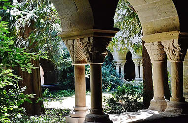 Claustro del Monasterio de  Sant Benet de Bages