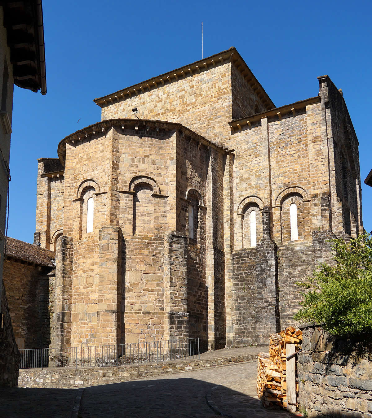 Cabecera de la iglesia monástica