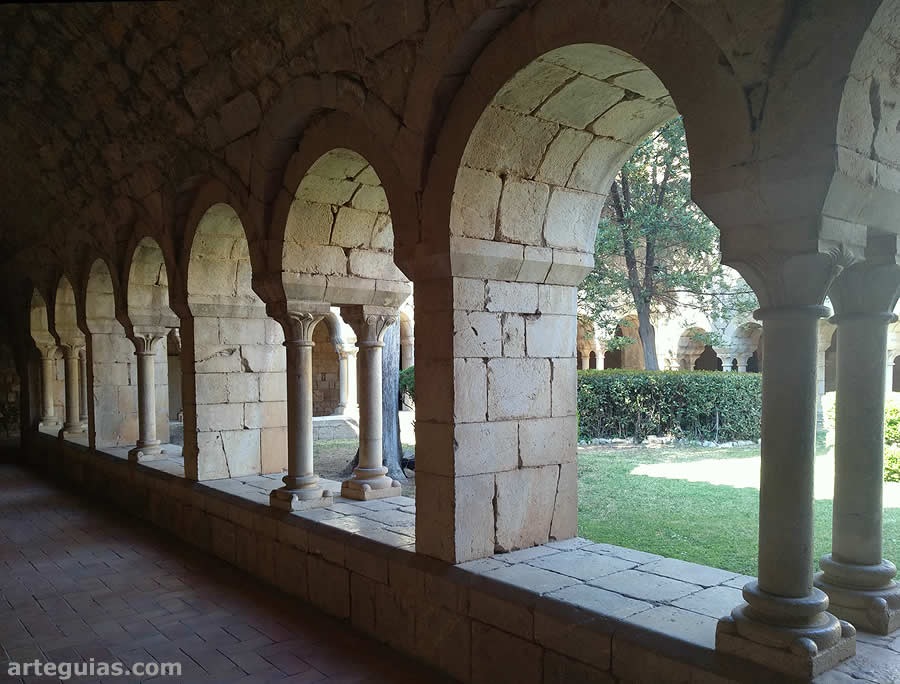 Claustro