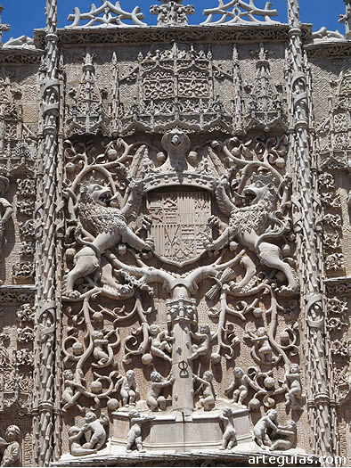 Colegio de San Gregorio: detalle de la fachada