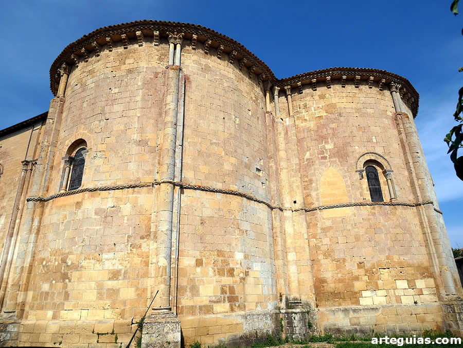 Iglesia de Saint-Macaire:cabecera triconque