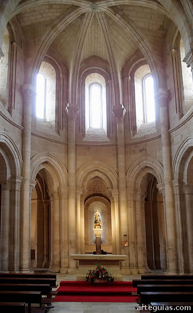 Iglesia del Monasterio de Gradefes: cabecera