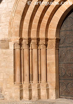 Detalle de la puerta occidental