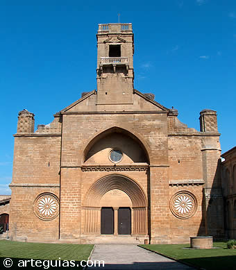 Facahda occidental. iglesia del Monasterio de La Oliva