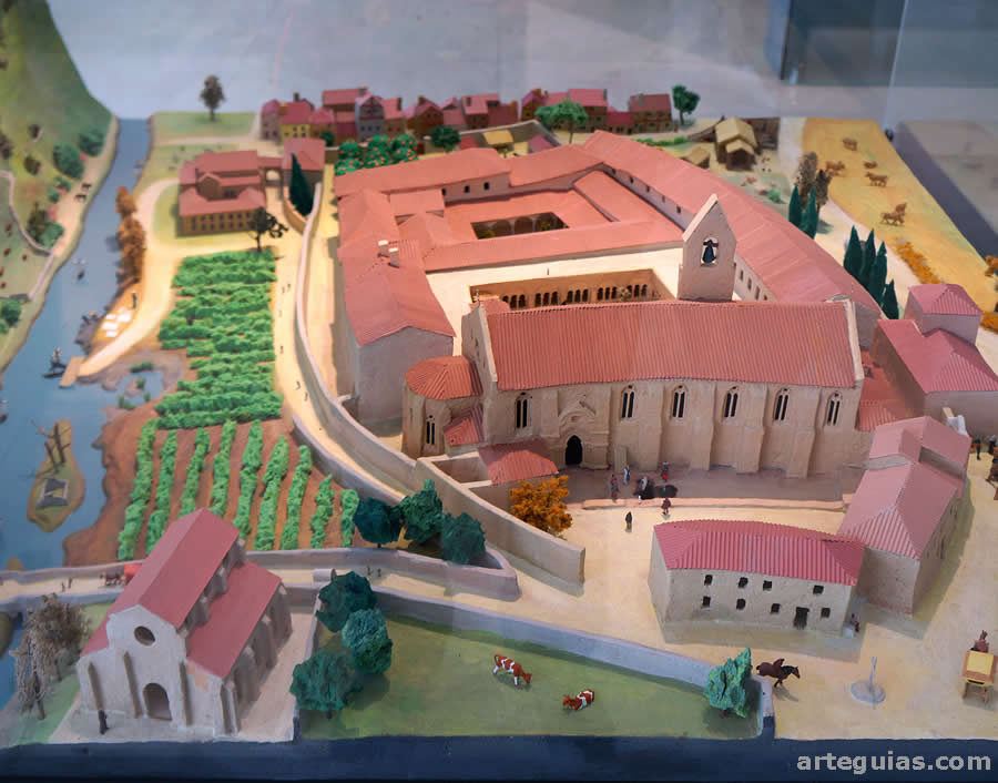 Maqueta del monasterio de Santa Clara a Velha en e´poca medieval