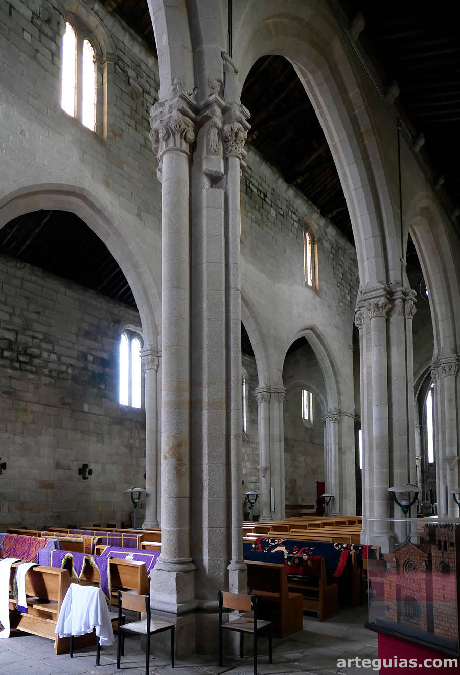 Alzado de las naves. Monasterio de Le&ccedil;a do Balio, Portugal