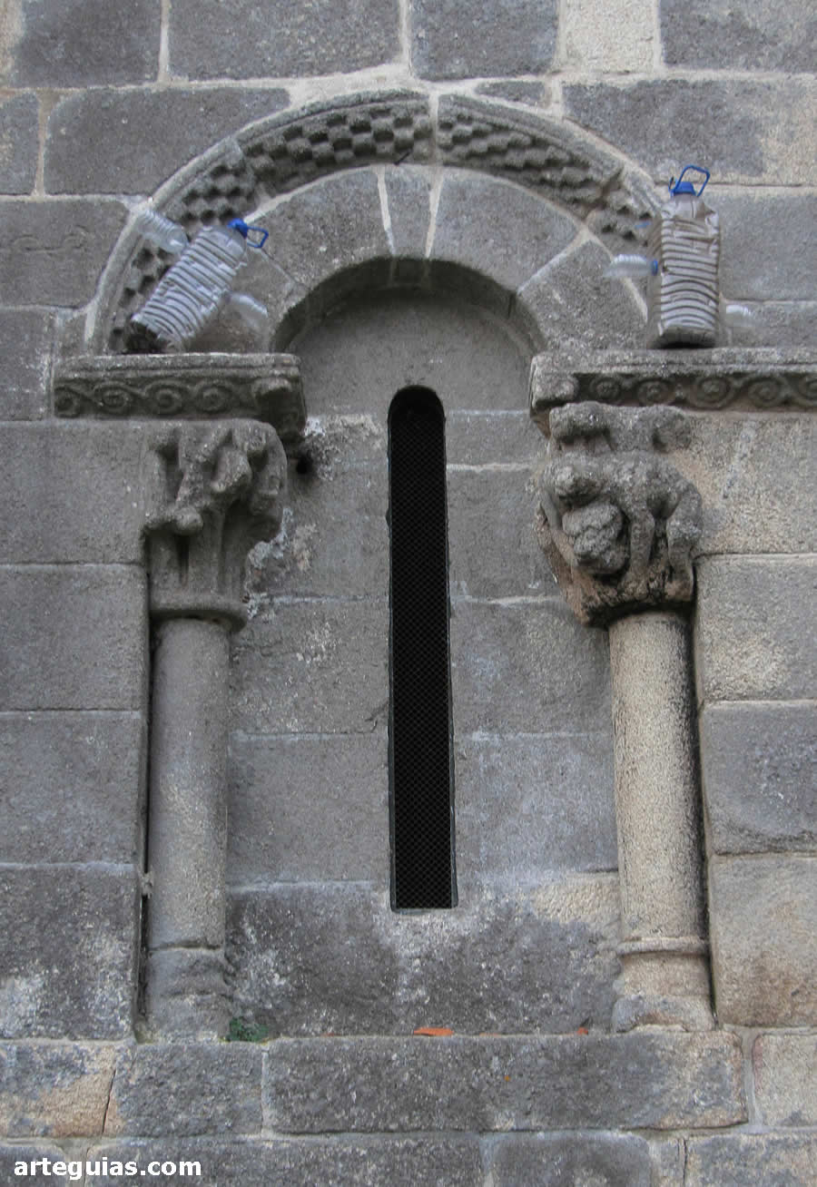 Ventanal del tramo presbiterial del norte