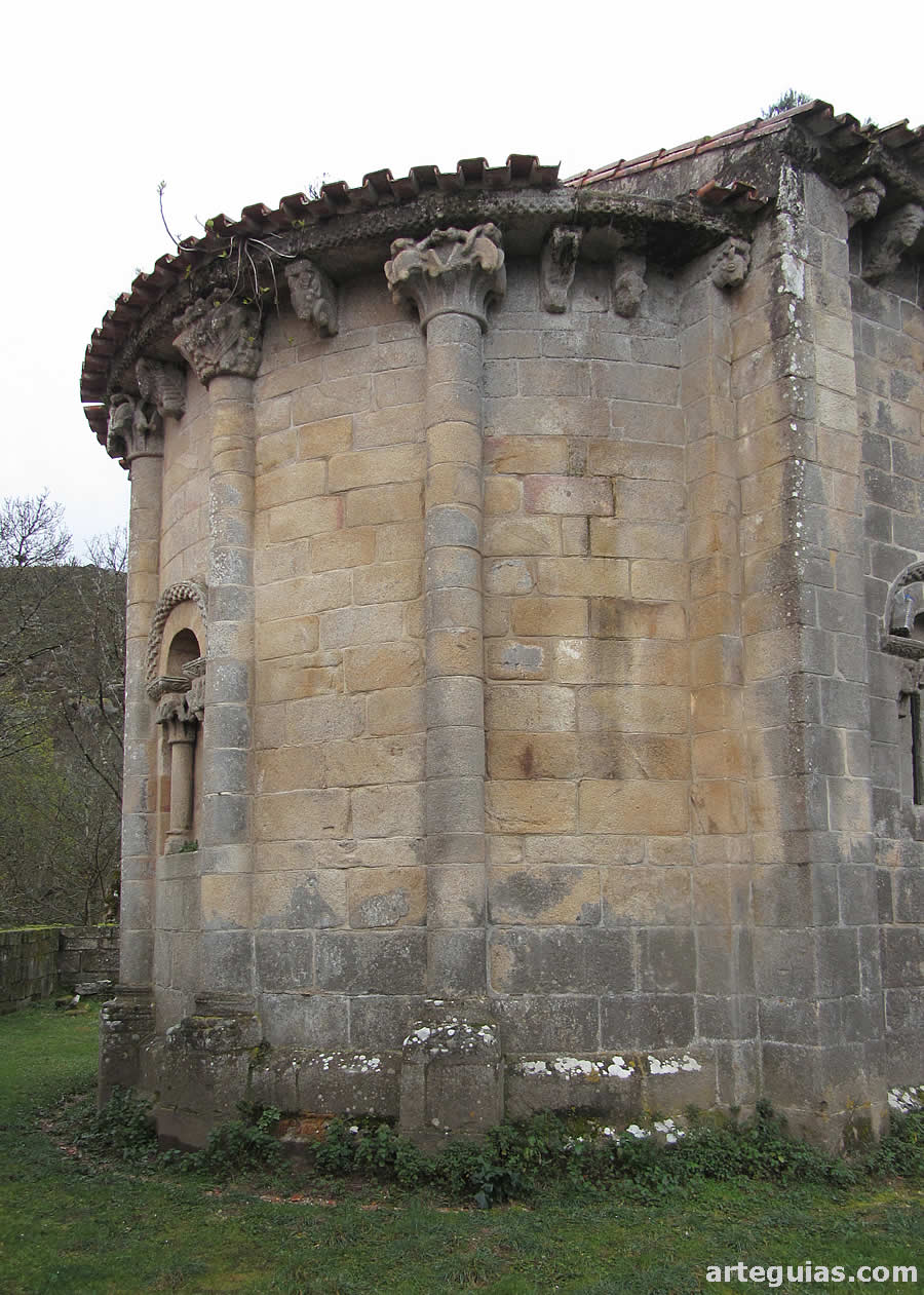 Monasterio de Sanfins de Friestas: ábside de la iglesia