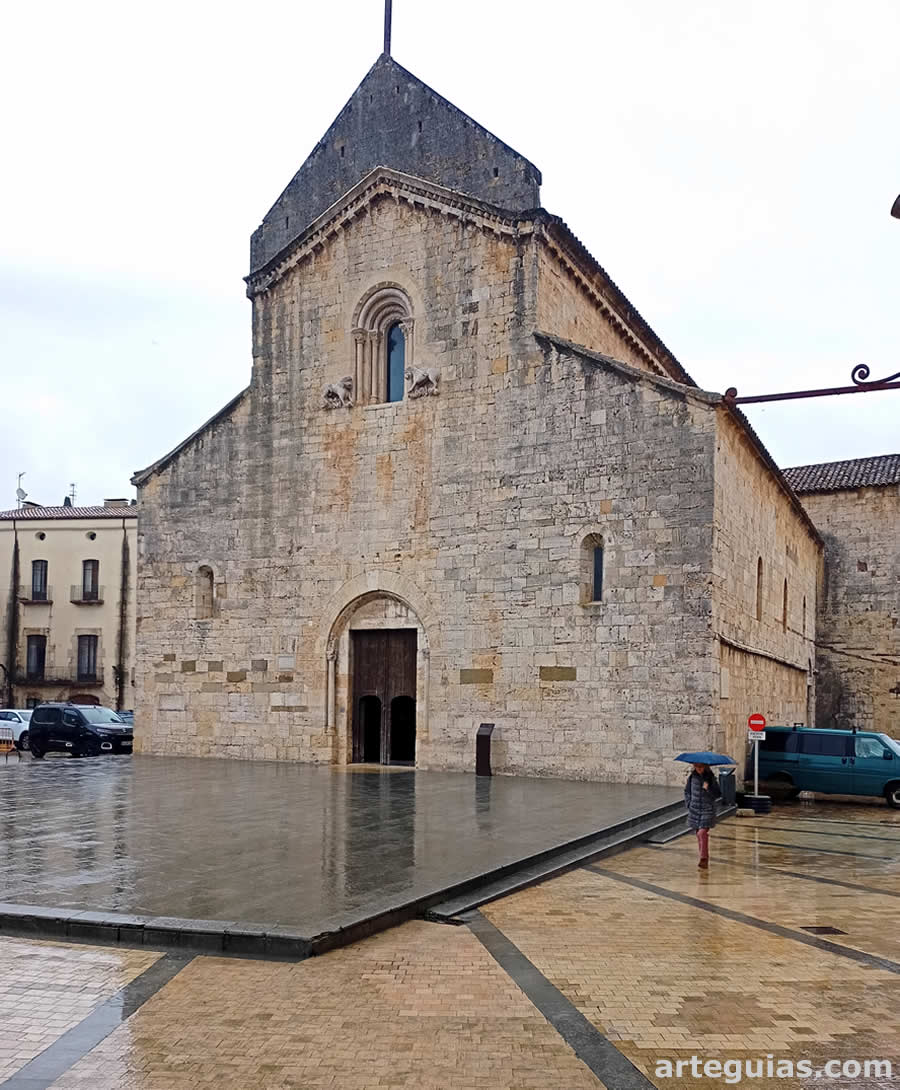 Monasterio de Sant Pere de Besalú, Girona