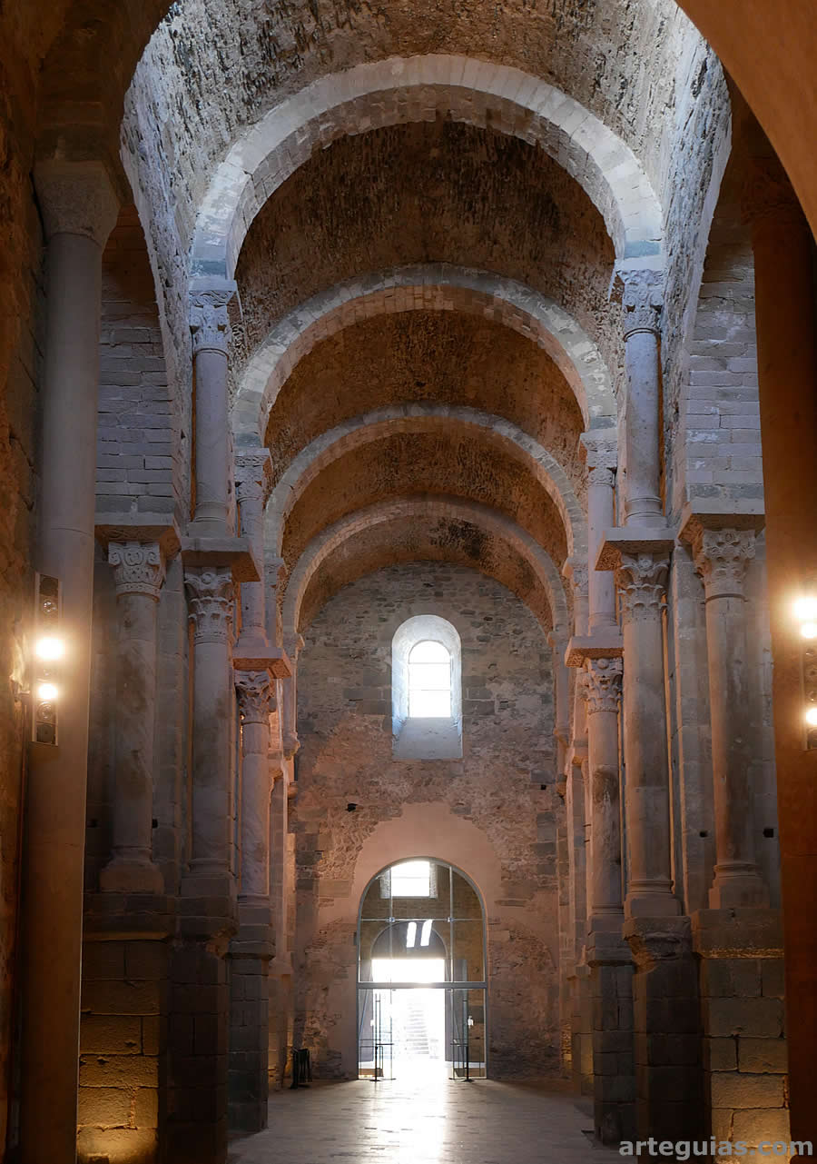 Monasterio de Sant Pere de Rodes: iglesia prerrománica