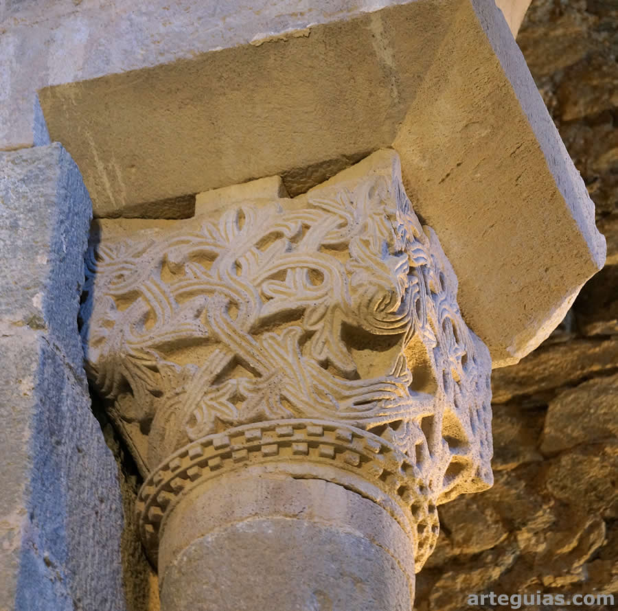 Capitel de la iglesia