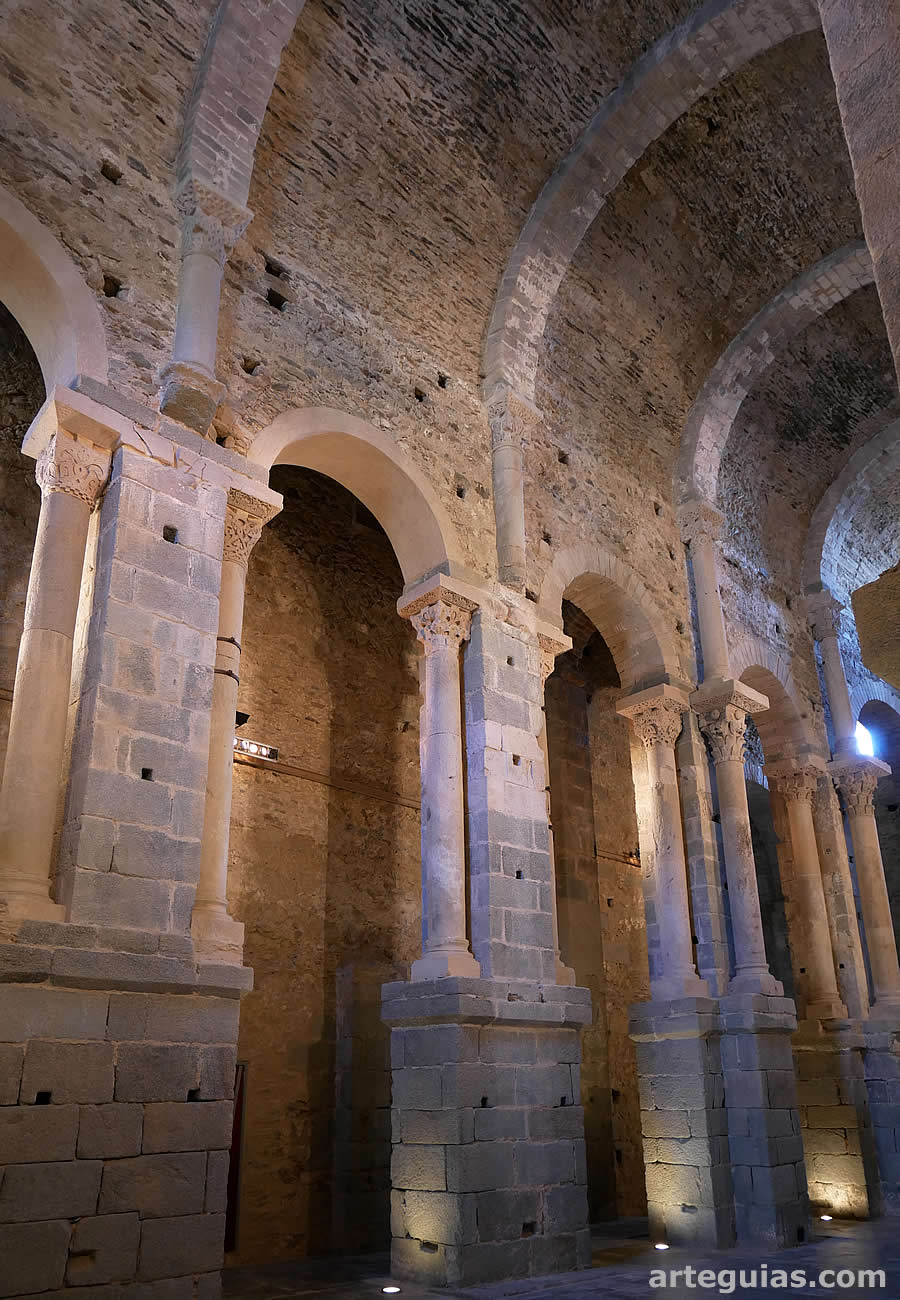 Alzado de la iglesia monástica
