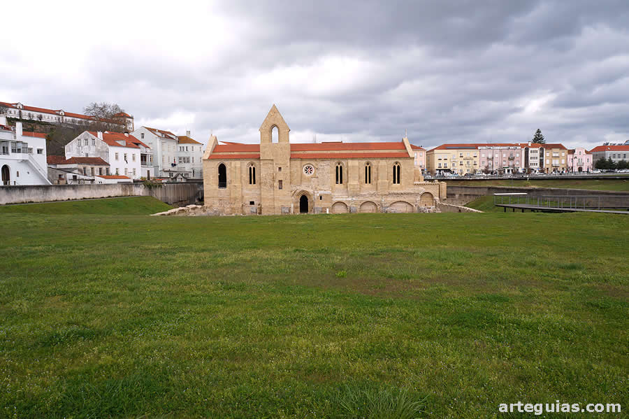 Monasterio de Santa Clara a Velha de Coímbra, Portugal