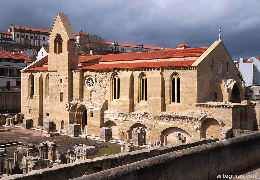 Monasterio de Santa Clara a Velha de Coímbra desde el sureste