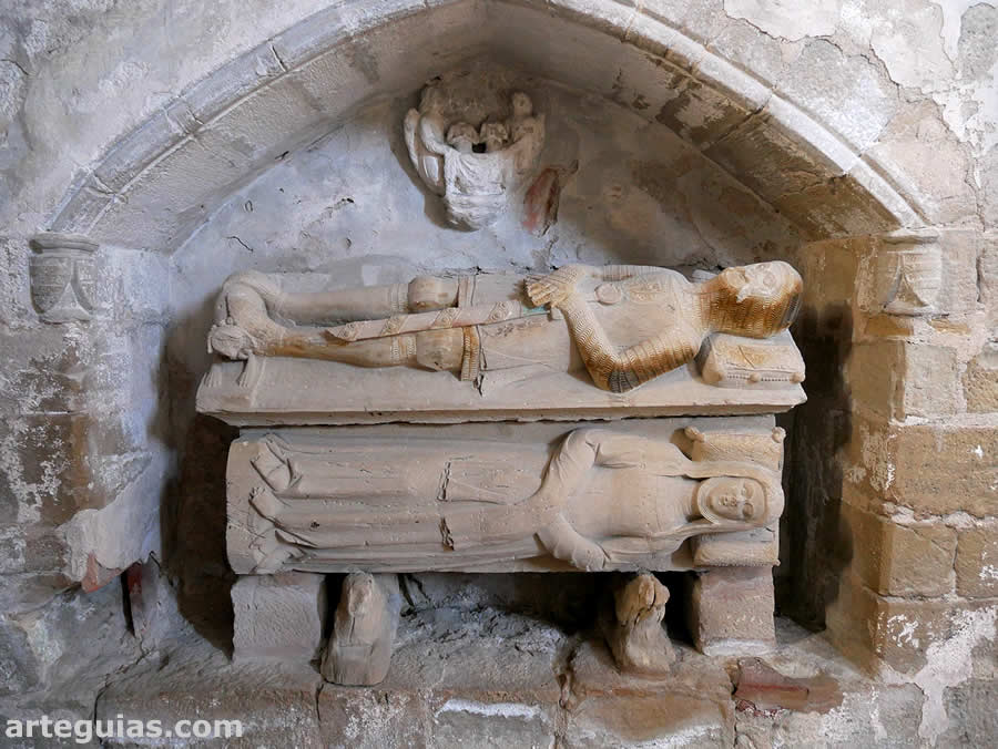 La iglesia del Monasterio de Vallbona de les Monges guarda numerosos sarcófagos