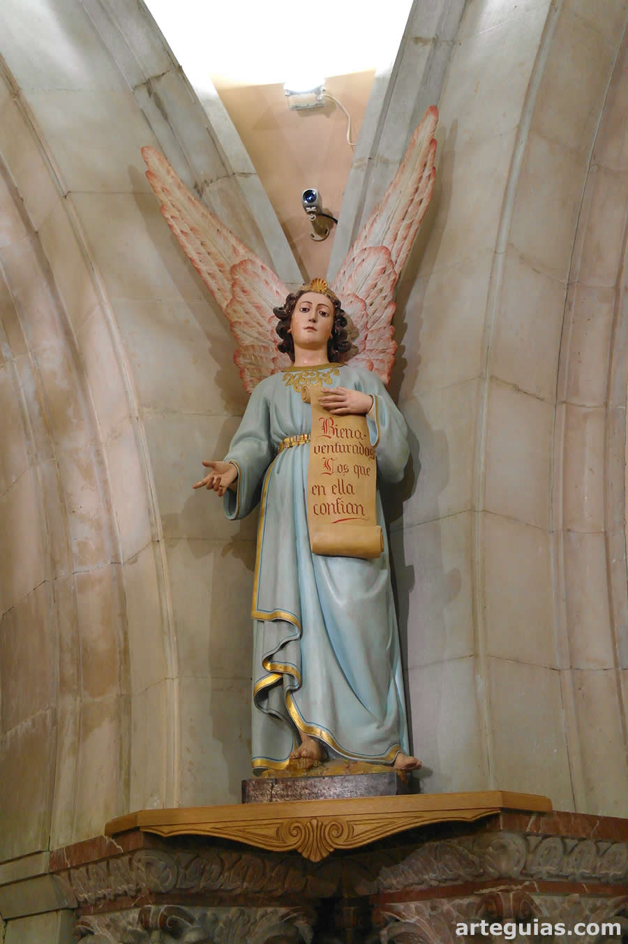 Estatua de un ángel en el Camarín de la Virgen de Valvanera
