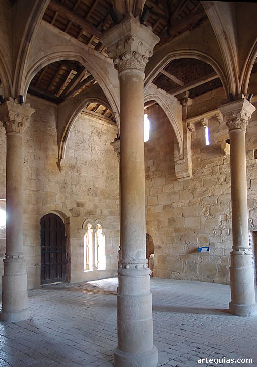 "Cocina de la Reina" posiblemente es una estancia construida aen el siglo XIV