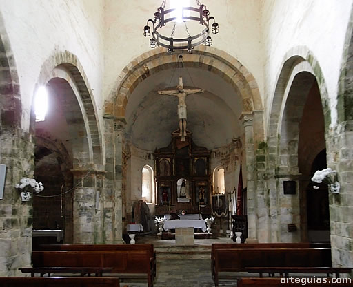 Interior de la cabecera