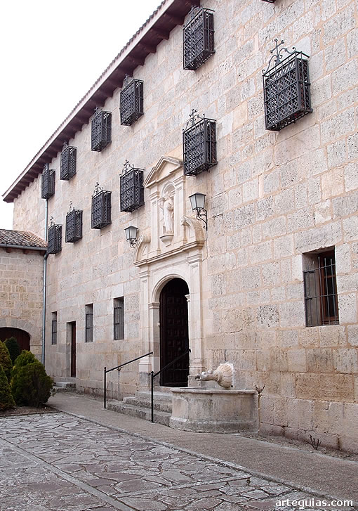Entrada al monasterio