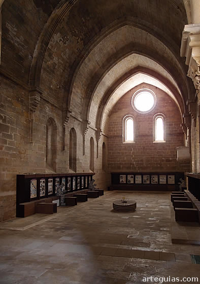 Magn&iacute;fico aspecto del refectorio de los monjes del Monasterio de Rueda
