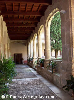 Claustro g&oacute;tico. Yuste