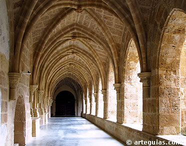 Monasterio de Piedra: claustro