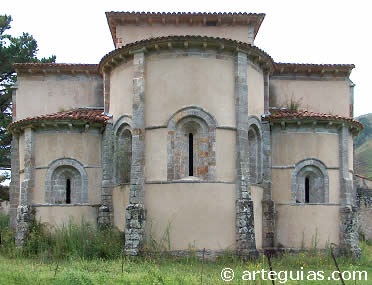Cabecera de la iglesia del Monasterio de San Antol&iacute;n de Bed&oacute;n