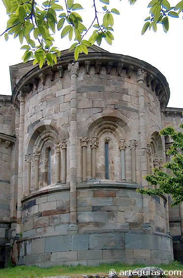Abside central de San Mart&iacute;n de Casta&ntilde;eda