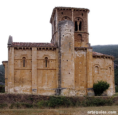 Costado meridional de la iglesia mon&aacute;stica