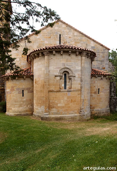 Monasterio de San Pedro de Villanueva: preciosa cabecera románica