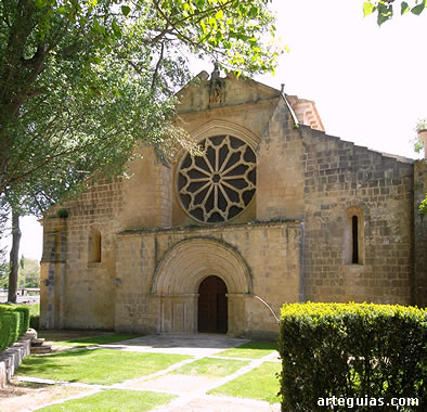 Fachada de la iglesia del monasterio