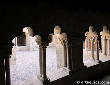 Detalle del claustro