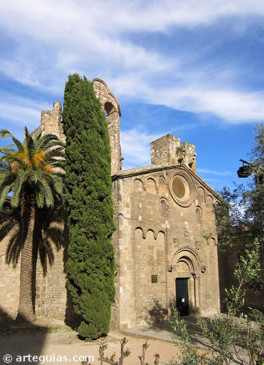 Sant Pau del Camp: fachada principal de la iglesia