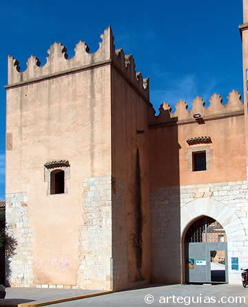 Puerta Real o "Portal Nou"