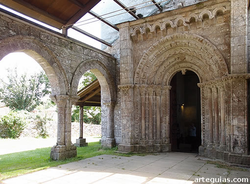 Iglesia del antiguo Monasterio de San Salvador de Vilar de Donas