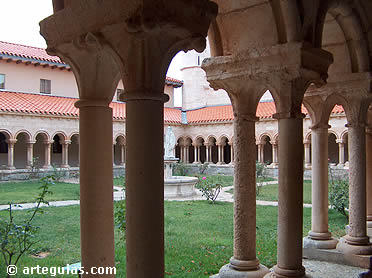 Claustro