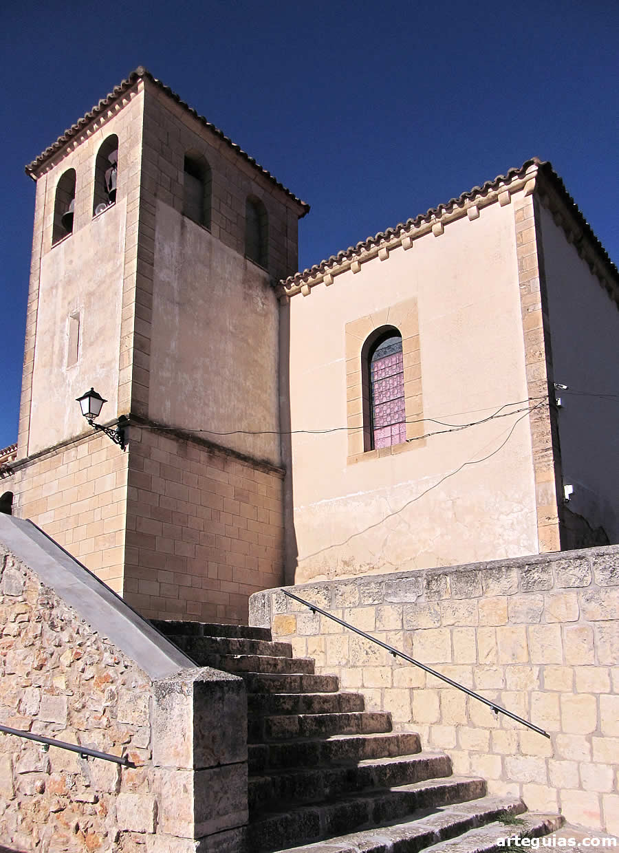 Cabecera y torre de la iglesia