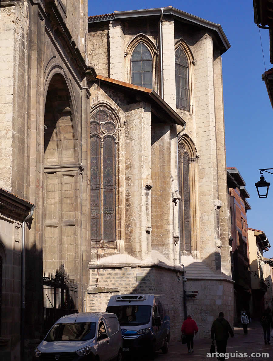 Iglesia de San Pedro de Vitoria: exterior de la cabecera