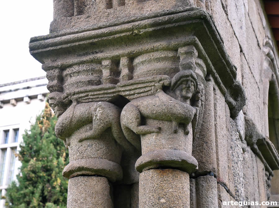 Capiteles con ¿esfinges?