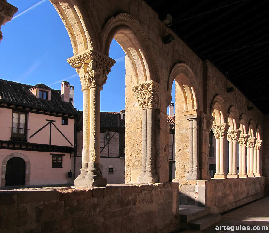Galería porticada
