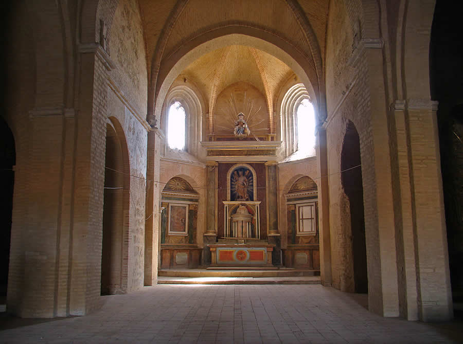 Interior de la cabecera