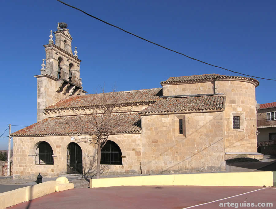 Iglesia de Almenara de Tormes desde el sur