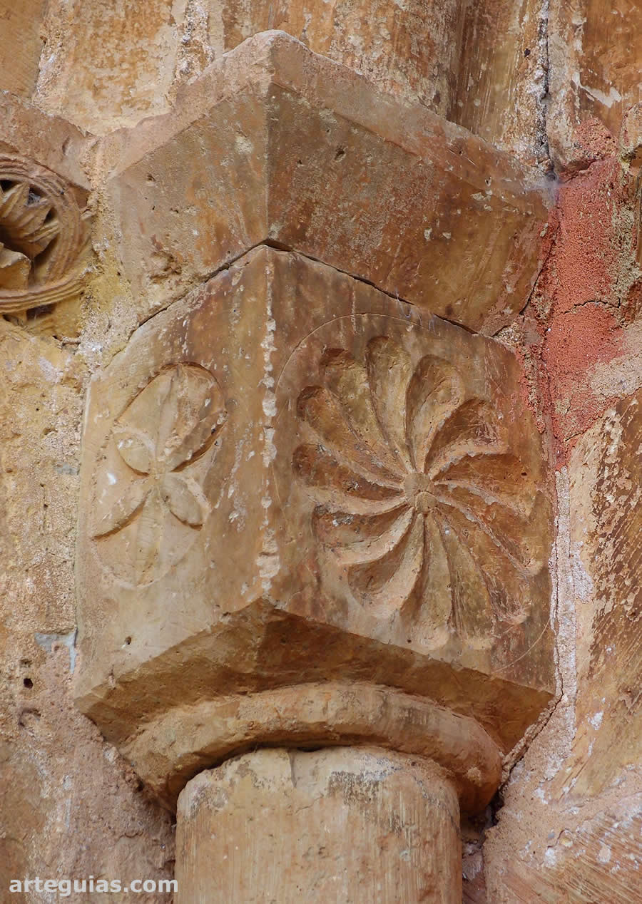 Capitel cúbico