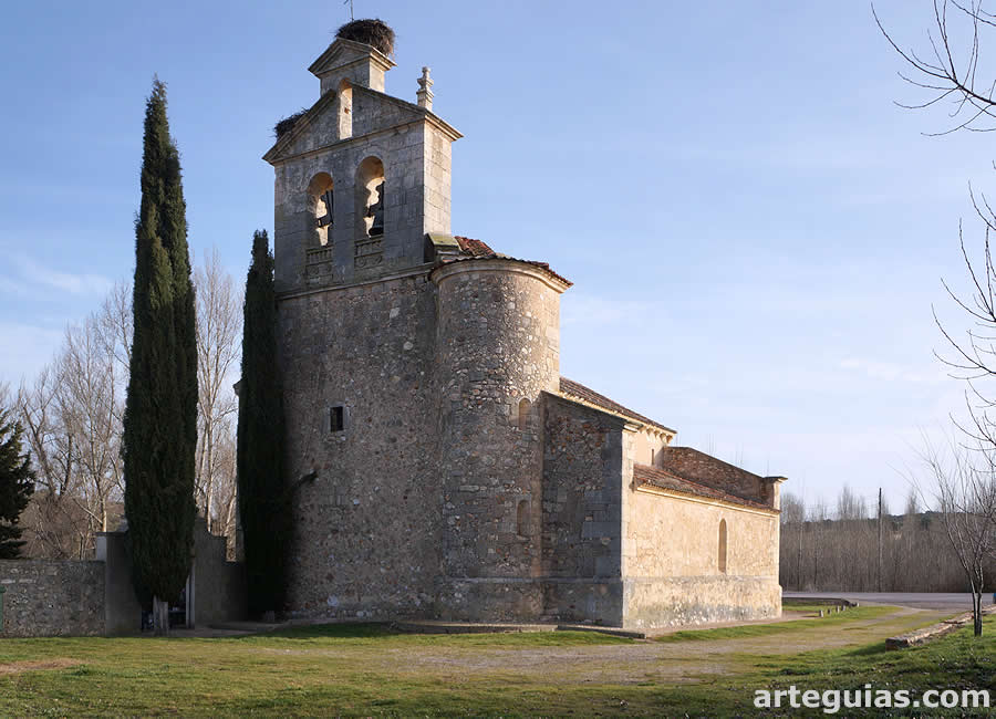 La iglesia de Castillejo de Mesle&oacute;n desde el suroeste